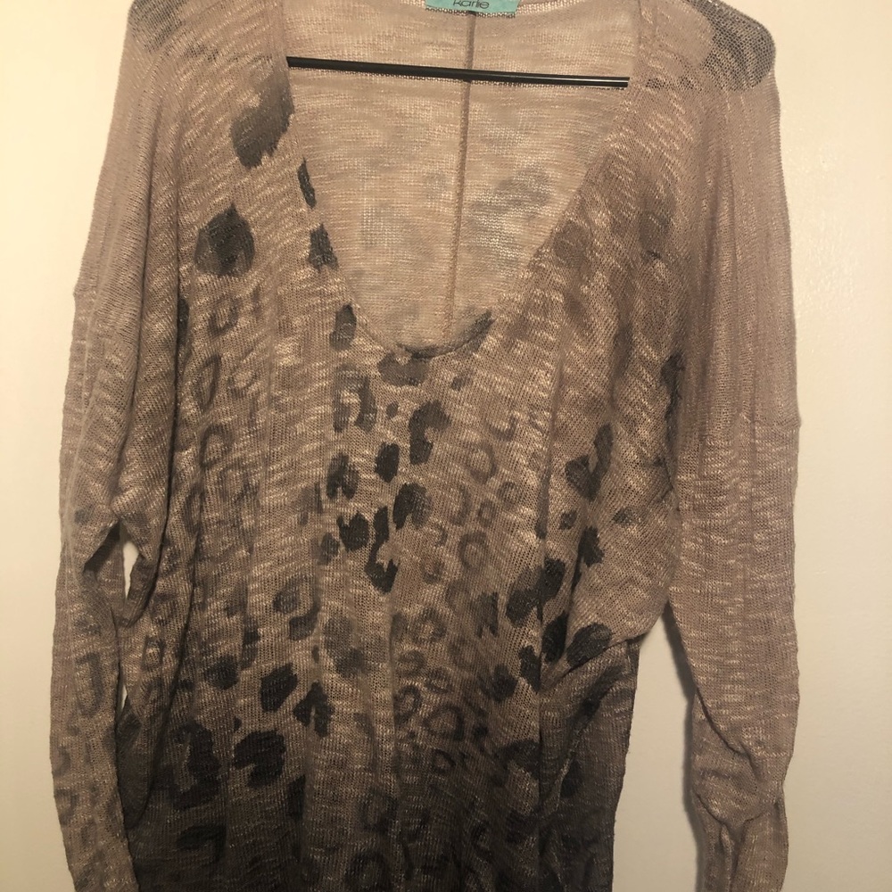 Long Sleeve Casual Leopard Print V-Neck